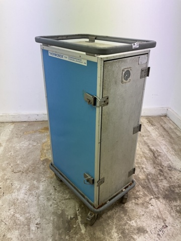 1198123-2 Warming cabinet on wheels