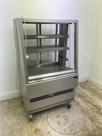 1198138-1 Wall fridge on wheels