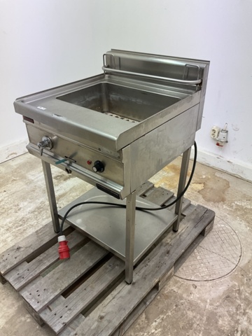 1198141-2 Pasta cooking