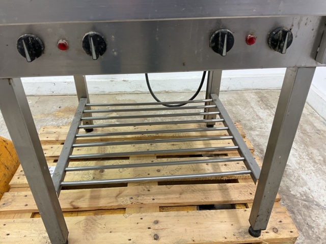 1198165-4 Stove with 4 burners