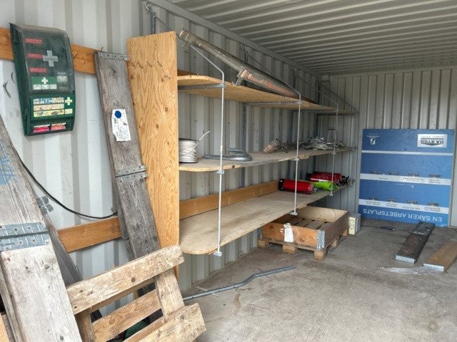 1225927-7 Container 20 fot med innehåll -2015