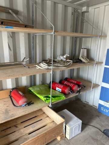 1225927-9 Container 20 fot med innehåll -2015