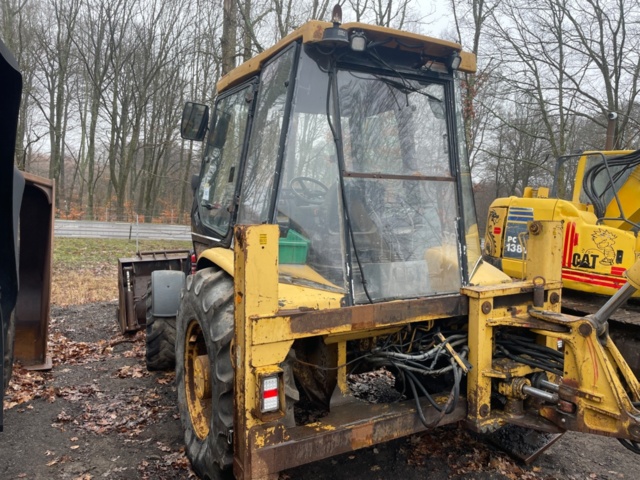 1316342-4 Backhoe loader Caterpillar 438C