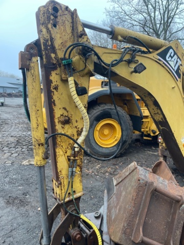 1316342-8 Backhoe loader Caterpillar 438C