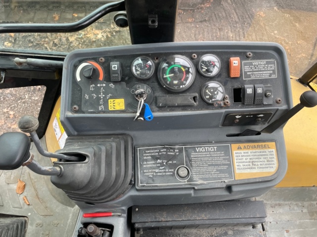 1316342-25 Backhoe loader Caterpillar 438C