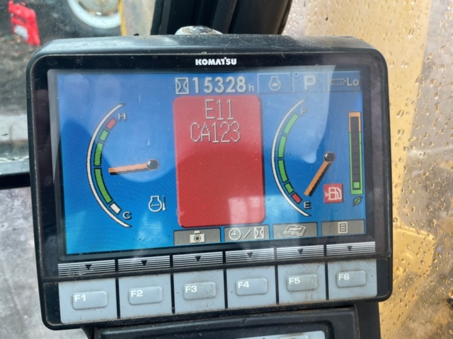 1316343-11 Crawler excavator Komatsu PC 138US