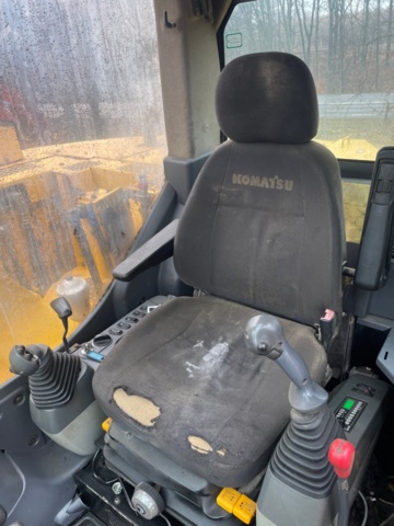 1316343-13 Crawler excavator Komatsu PC 138US