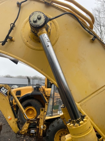 1316343-16 Crawler excavator Komatsu PC 138US