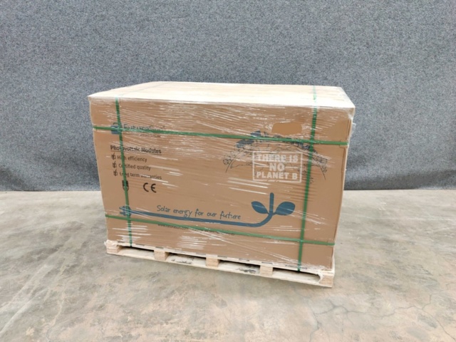 1325102-4 36 st Solpaneler FuturaSun FU410M Silk Plus Svart Ram 410W