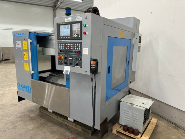 1324802-10 Fleroperationsmaskin Dugard Eagle 760