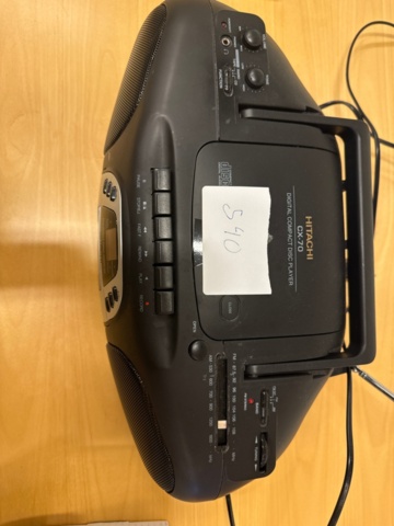 1324540-2 Hitachi CD player