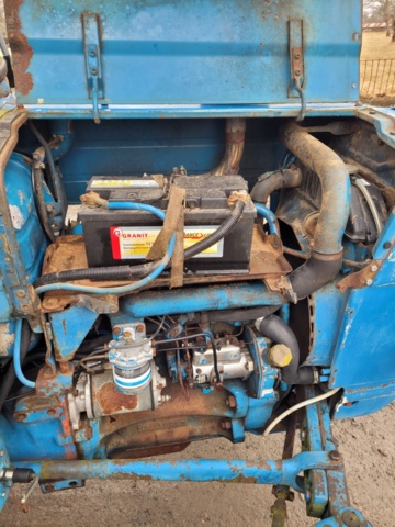 1326149-5 Tractor Ford 4100 -1979