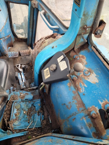 1326149-10 Tractor Ford 4100 -1979