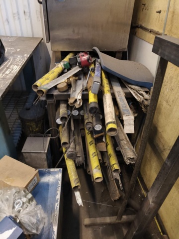 1289256-5 Welding tables, electrode heaters and electrodes