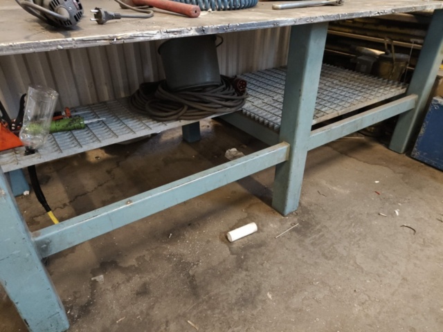 1289256-10 Welding tables, electrode heaters and electrodes