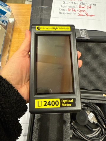 1324594-3 International Light ILT2400, optical meter
