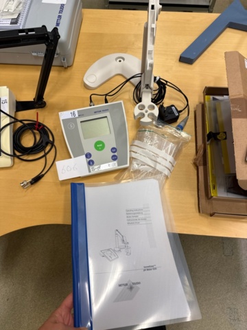 1324606-1 Mettler Toledo SevenEasy S20 pH meter