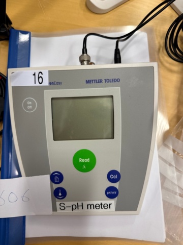 1324606-2 Mettler Toledo SevenEasy S20 pH meter