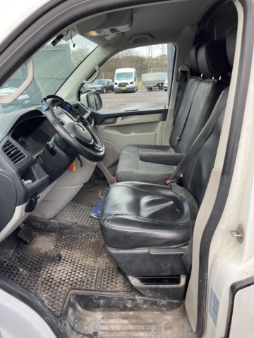 1277121-24 Volkswagen Transporter T30 med verkstadsinredning, sekventiell, 140hk -2016