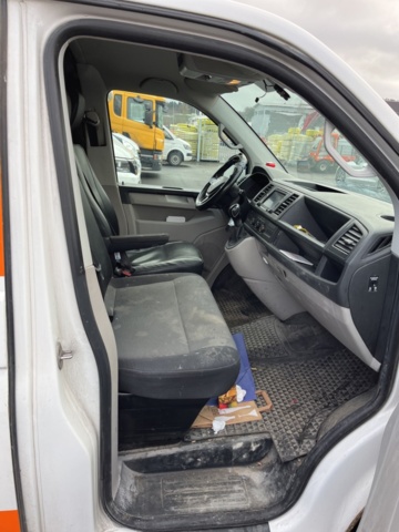 1277121-30 Volkswagen Transporter T30 med verkstadsinredning, sekventiell, 140hk -2016