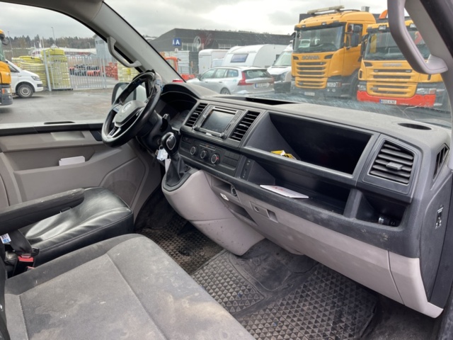 1277121-32 Volkswagen Transporter T30 med verkstadsinredning, sekventiell, 140hk -2016
