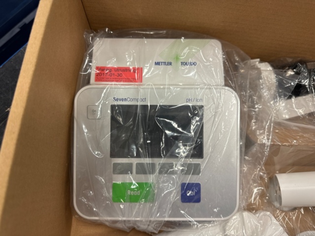 1324652-2 Mettler Toledo SevenCompact pH/Ion Meter