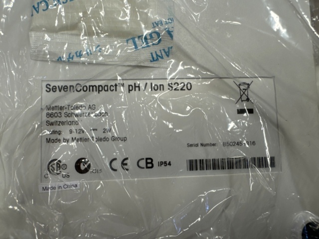 1324652-3 Mettler Toledo SevenCompact pH/Ion Meter