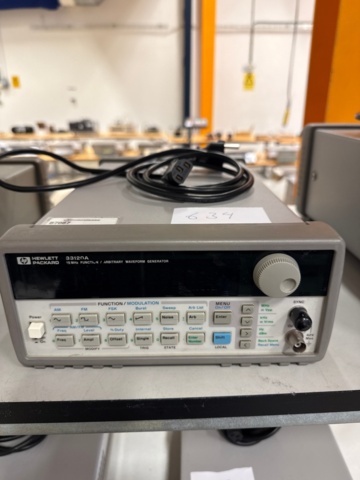 1324634-1 Hewlett-Packard (HP) 33120A Function/Arbitrary Waveform Generator, signal and function generator