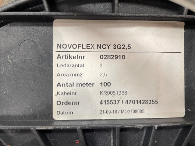 1316380-6 Cable drums 20's with mixed cable