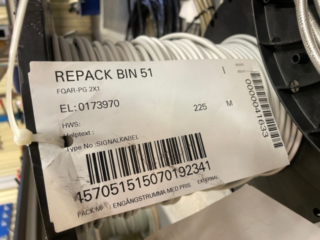 1316380-9 Cable drums 20's with mixed cable