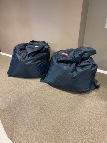 1304482-2 2 poufs from roomox