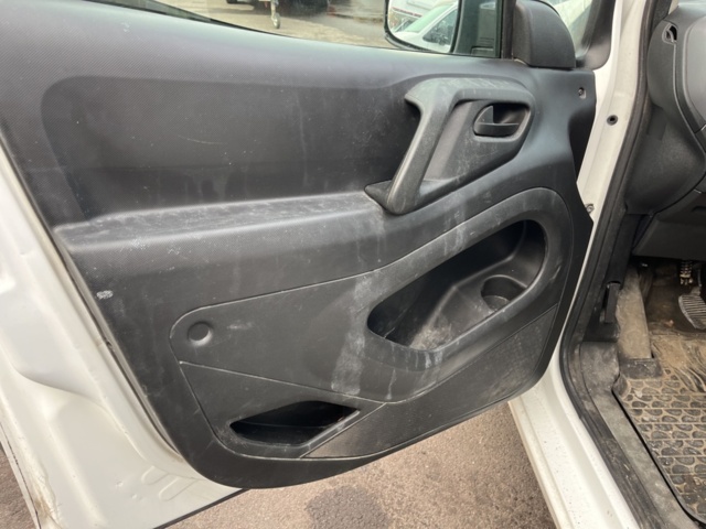 1277120-26 Citroën Berlingo Van Increased Payload 1.6 BlueHDi 75 8v Manuell, 75hk -2016