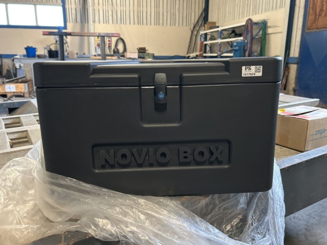 Trailer storage box - Novio Box - PS Auction - We value the future ...
