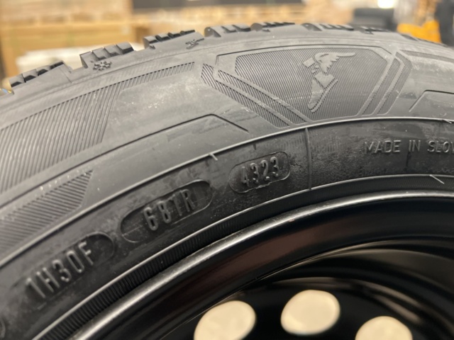 1327589-12 Tires on steel rims, Goodyear 205/55 R16