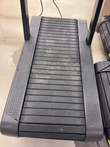 1308978-4 Treadmill Technogym Skillrun DJJOEIJ