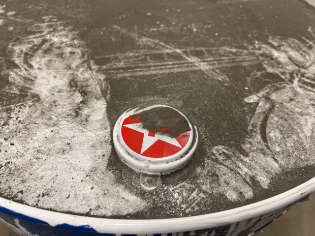 1327627-5 Engine oil Delo gold ultra E SAE 15W-40 208L