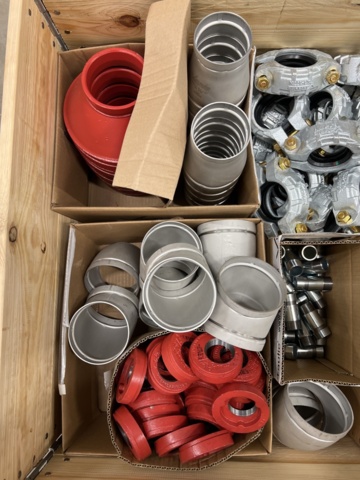 1327631-3 Lot of parts for sprinkler systems, Victaulic