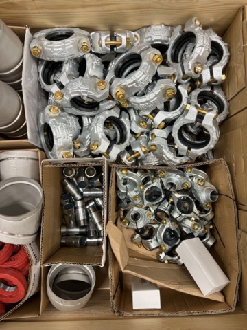 1327631-4 Lot of parts for sprinkler systems, Victaulic