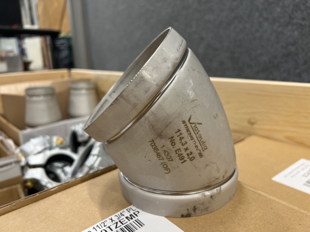 1327631-12 Lot of parts for sprinkler systems, Victaulic