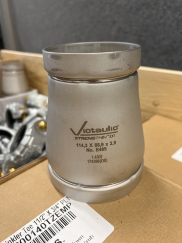 1327631-13 Lot of parts for sprinkler systems, Victaulic