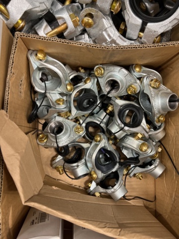 1327631-17 Lot of parts for sprinkler systems, Victaulic