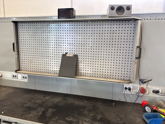 1320937-7 Verkstadsinredning' förvaringssystem i stål - Lådskåp, väggskåp och verktygsvagnar