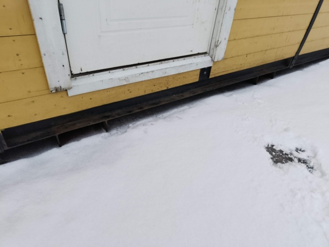 1289304-10 Manskapsbod