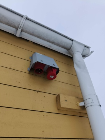 1289304-14 Manskapsbod