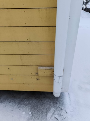 1289304-15 Manskapsbod