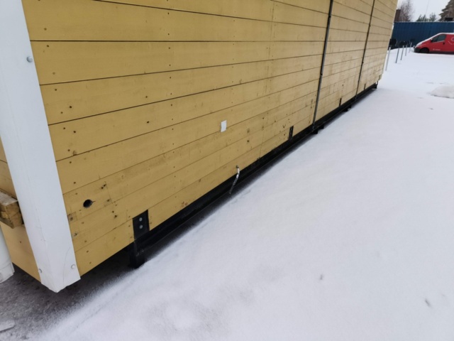 1289304-16 Manskapsbod