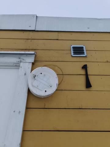 1289304-21 Manskapsbod