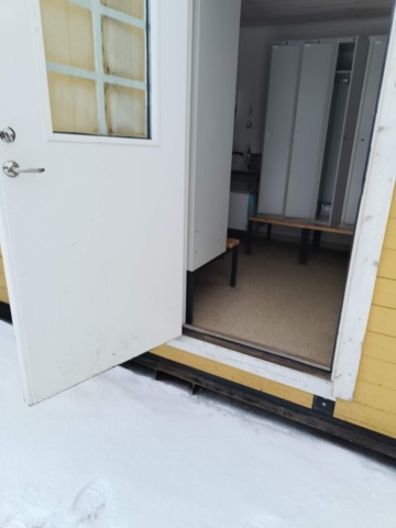 1289304-23 Manskapsbod