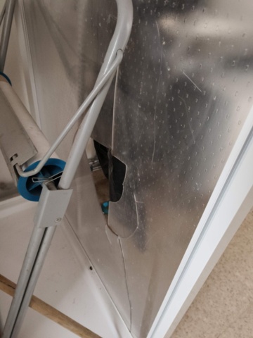 1289304-34 Manskapsbod