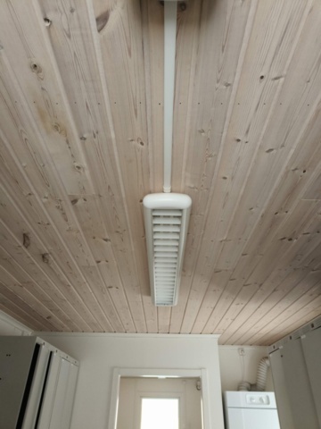 1289304-36 Manskapsbod